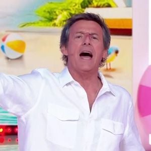 Jean-Luc Reichmann lors de l'émission des "12 coups de midi" diffusée le 6 juillet 2025 sur TF1

Capture d'écran TF1