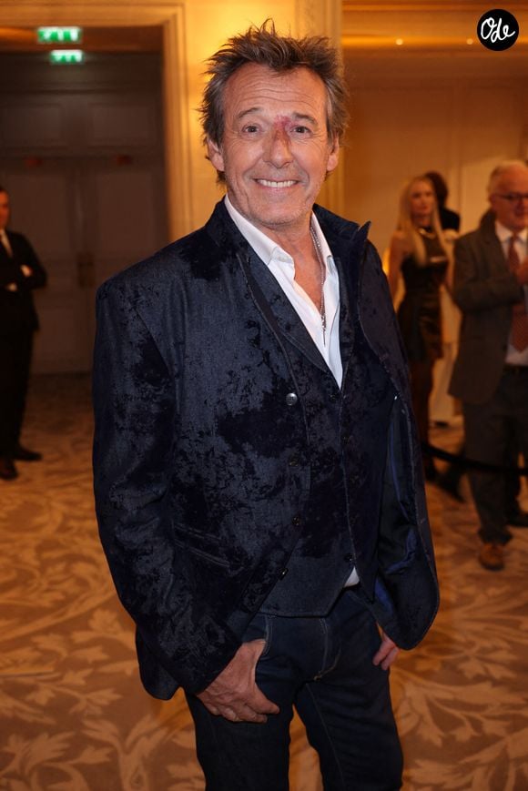 Là-bas, sa grand-mère possédait une maison de pêcheurs

Jean-Luc Reichmann participe à la séance photo du 7e Gala des Stéthos d'Or à Paris, en France, le 16 février 2026. Photo de Jérôme Domine/ABACAPRESS.COM