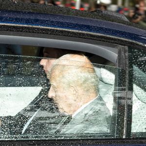 Le roi Charles III et son fils se sont retrouvés pendant environ 55 minutes à Clarence House.

Le roi Charles arrive à Clarence House, à Londres, Royaume-Uni, le 10 septembre 2025. Buckingham Palace a confirmé que le roi avait pris un thé privé avec son fils, le duc de Sussex, lors d'une visite de la résidence royale qui a duré environ 50 minutes. © The Sun/News Licensing/ABACA