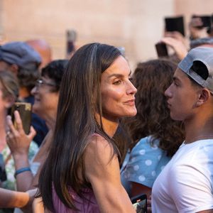 Le roi Felipe VI, la reine Letizia, la princesse héritière Leonor et la princesse Sofia visitent l'exposition "Paysage-Miro" de Joan Miro à La loge de Palma à Majorque, le 5 août 2025. LALO YASKY / BESTIMAGE