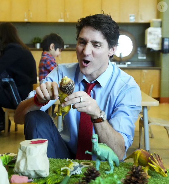 et partageraient même une passion commune : la cuisine française !

6 mars 2025, Ottawa (Ontario), Canada — Le Premier ministre Justin Trudeau rend visite à des enfants dans une garderie à Ottawa, le jeudi 6 mars 2025.
(Crédit photo : © Sean Kilpatrick / The Canadian Press via ZUMA Press)