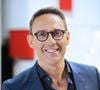 L’animateur commencera son émission plus tôt et terminera à 11h30.

Julien Courbet - Enregistrement de l'émission "Vivement Dimanche prochain" présentée par M.Drucker et diffusée le 19 janvier 2020 sur France 2. Le 8 janvier 2020
© Guillaume Gaffiot / Bestimage