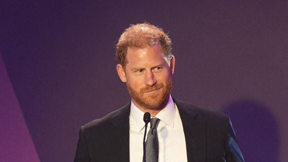 Le prince Harry, arrivé en Angleterre, fait une référence subtile à son frère William