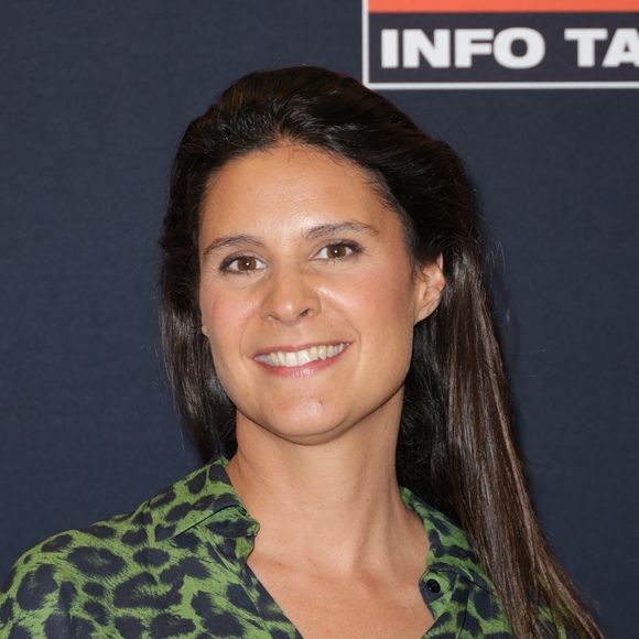 Apolline de Malherbe a alors eu l'occasion de se réunir avec ses parents pour "parler de lui et parler d'eux". 

Apolline de Malherbe - Conférence de presse de la rentrée RMC à Paris le 2 septembre 2025. © Coadic Guirec/Bestimage