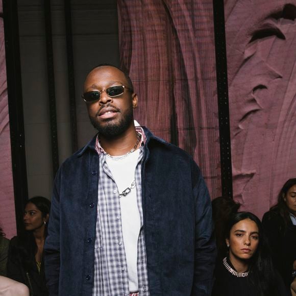 Dadju au Front Row du défilé Messika Collection Prêt-à-Porter Printemps-Été 2026 lors de la Fashion Week de Paris (PFW), au Musée des Arts décoratifs, à Paris, France, le 3 octobre 2026. © Sam Delpech/Bestimage