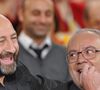 Si le duo est ravi de se retrouver, Olivier Baroux se réjouit également pour une toute autre raison !
Kad Merad, Olivier Baroux - Enregistrement de l' emission " Vivement Dimanche " a Paris le 21 Novembre 2012.