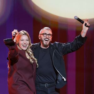 Santa et Christophe Willem - Enregistrement du concert "Nos voix pour toutes", au profit de La fondation des femmes, à l'Adidas Arena à Paris, diffusée le 11 décembre sur TMC
Photo par Coadic Guirec-Cyril Moreau / Bestimage