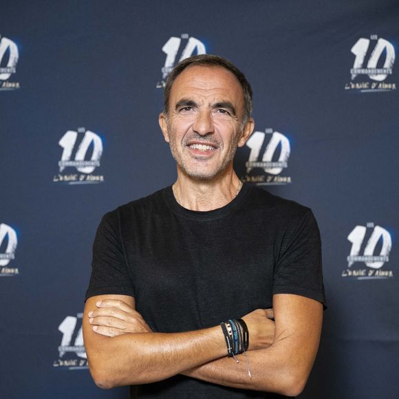 Exclusif - Nikos Aliagas  - Photocall de la comédie musicale "Les 10 commandements - l'envie d'aimer" à la Seine Musicale à Boulogne-Billancourt le 6 juin 2024. © Gaffiot-Perusseau/Bestimage