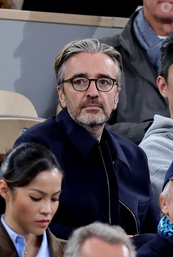 Pierre-Antoine Capton dans les tribunes lors des Internationaux de France de Tennis de Roland Garros 2025, à Paris, France, le 4 juin 2025. © Jacovides-Moreau/Bestimage