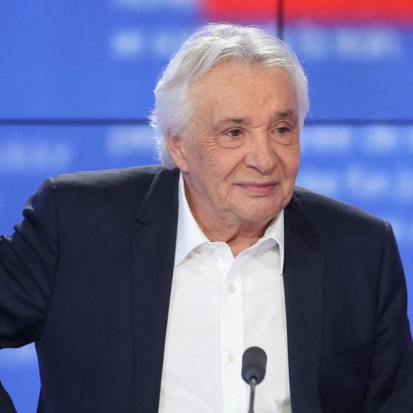 Le chanteur y vit depuis 2024 et sortirait peu

Michel Sardou apparaît sur BFM TV le 19 janvier 2023 à Paris, France. Photo by Jerome Dominé/ABACAPRESS.COM