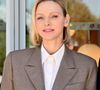 L'ancienne nageuse de 48 ans a fait l'unanimité dans un élégant ensemble beige effet lin, parfaitement associé à une chemise blanche à col montant et des escarpins assortis.

La Princesse Charlène de Monaco visite les nouveaux locaux de la SPA de Monaco. 

© Bruno Bebert/Bestimage