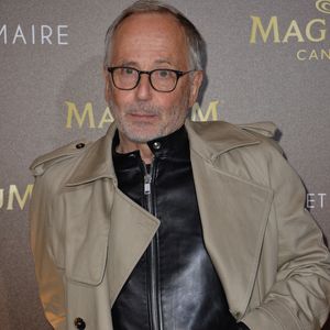 Fabrice Luchini au photocall de l'after party du film "Alice et le Maire" sur la plage privée Magnum lors du 72ème Festival International du Film de Cannes, le 18 mai 2019.
© Ramsamy Veeren/Bestimage