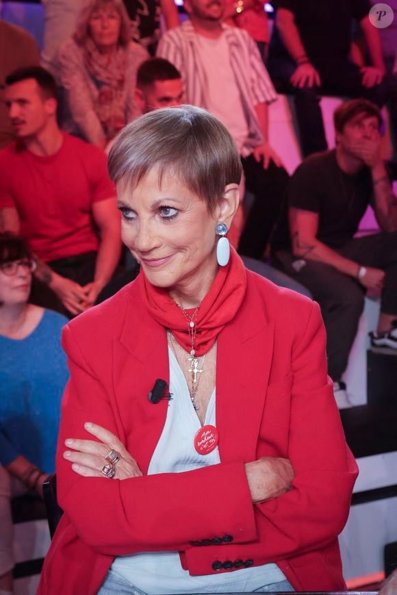 Exclusif - Isabelle Morini-Bosc, sur le plateau de de l’émission « TPMP » présentée par C.Hanouna et diffusée en direct sur C8, Paris, France, le 22 octobre 2024. © Jack Tribeca / Bestimage