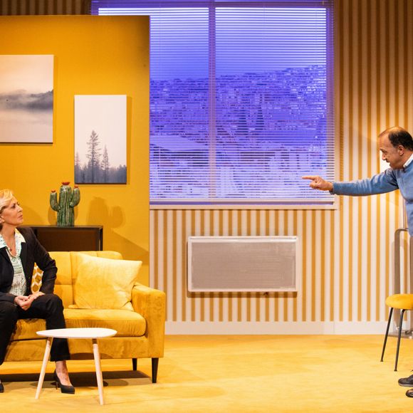 Corinne Touzet et Pascal Légitimus sur la scène du Théâtre de Paris pour "Le Duplex". © Lorène Carpentier