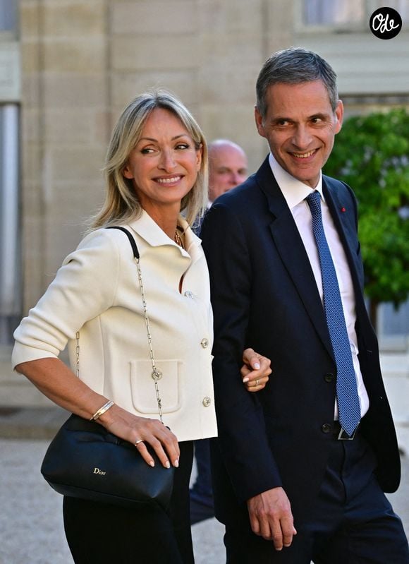 Rodolphe Saadé, Pdg de CMA-CGM et sa femme Véronique Albertini-Saadé, présidente de CMA - Personnalités à la sortie de la cérémonie de remise de légion d'honneur de Jean-Paul Bigard, Pdg de l'entreprise éponyme, au palais de l'Elysée à Paris le 27 mai 2026. © Christian Liewig / Bestimage