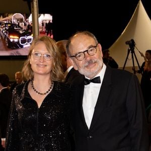 Anna Novion et son mari Jean-Pierre Darroussin - Montée des marches du film " Rapito (L'enlèvement) " lors du 76ème Festival International du Film de Cannes, au Palais des Festivals à Cannes. Le 23 mai 2023
© Jacovides-Moreau / Bestimage