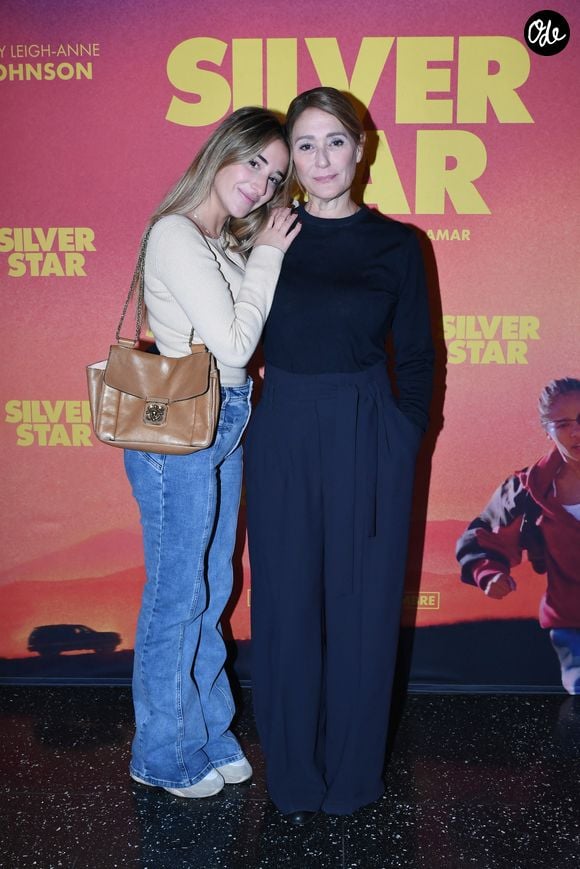 Face à sa propre mère,

Carla Ghebali et sa mère Daniela Lumbroso - Première du film "Silver Star" à Paris le 17 novembre 2025. © Rachid Bellak/Bestimage