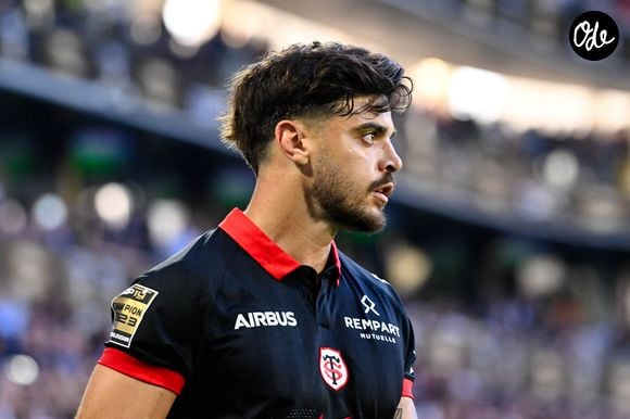 Romain Ntamack lors de la demi-finale du Top 14 entre le Stade Toulousain et le Stade Rochelais, au Matmut Atlantique, à Bordeaux, le 21 juin 2024.

© Federico Pestellini / Panoramic / Bestimage