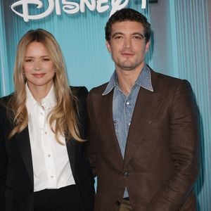 Virginie Efira et Niels Schneider au photocall du showcase 2026 Disney+ à l'Institut de France à Paris, le 15 janvier 2026. 

Photo : Coadic Guirec / Bestimage