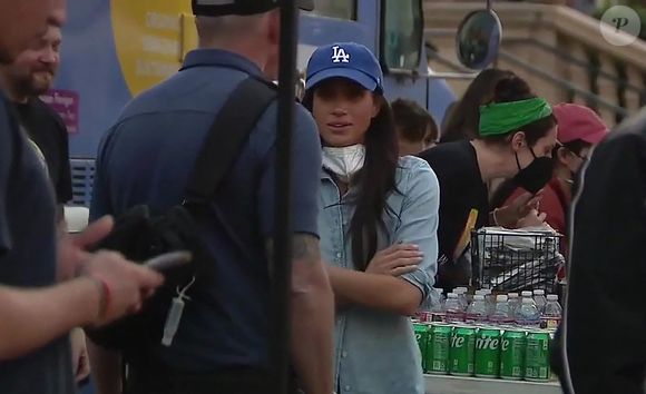 Le prince Harry et Meghan Markle se rendent au Pasadena Convention Center avec les services d secours et les victimes des incendies de Eaton à Los Angeles le 11 janvier 2025