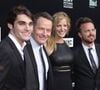 Dans Breaking Bad, RJ Mitte incarnait Walter White Jr. Ce garçon atteint de paralysie cérébrale voyait peu à peu sa famille s’effondrer, sans rien savoir des activités criminelles de son père. Dans la vie, l’acteur vivait lui aussi avec cette pathologie.

Bryan Cranston, Aaron Paul, Anna Gunn, RJ Mitte - Premiere de la serie "Breaking Bad" a Culver City, le 25 juillet 2013.