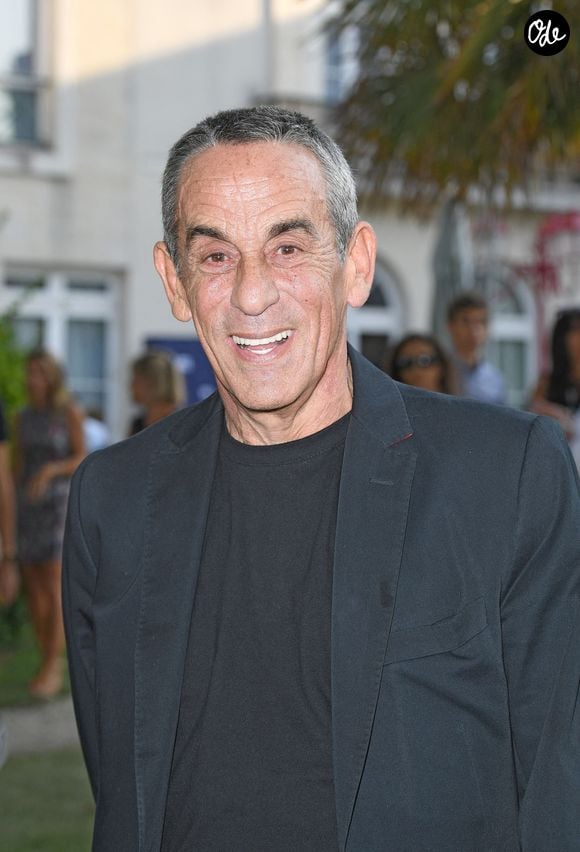 Thierry Ardisson lors du photocall « Ma Fille » de Naidra Ayadi à l'occasion du 11e Festival d'Angoulême – Festival du film francophone 2018. Photo : Pascal Baril/ABACAPRESS.COM