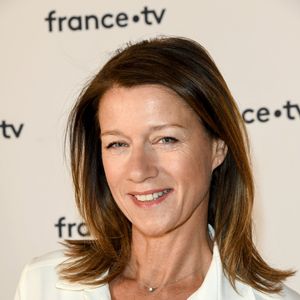 Carole Gaessler au photocall de la conférence de presse de France 2 au théâtre Marigny à Paris le 18 juin 2019.

© Coadic Guirec / Bestimage