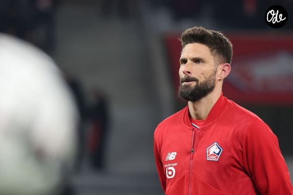 Il faut dire que l'Angleterre occupe une place à part dans le cœur du champion du monde 2018. Confessant que c'est le pays qui a "le plus changé sa vie d'homme", Olivier Giroud y a forgé ses plus beaux souvenirs personnels. 

Olivier GIROUD (LOSC Lille) lors du match de football Ligue 1 Uber Eats opposant le LOSC Lille au Stade Rennais FC (0-2) au Décathlon Aréna Stade Pierre Mauroy à Villeneuve-d'Ascq, France, le 3 janvier 2026. © Laurent Sanson/PsnewZ/Bestimage