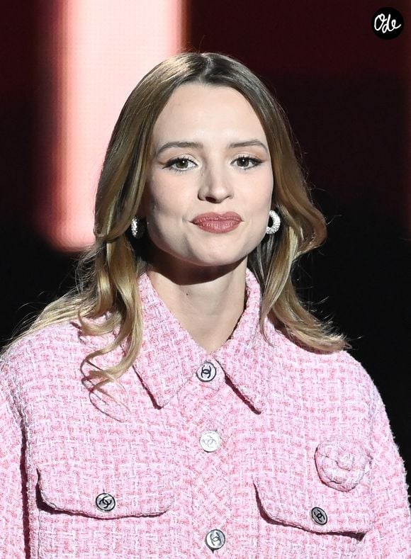 Angèle (Artiste féminine et Album le plus streamé d'une artiste féminine "Nonante-Cinq") lors de la 38ème cérémonie des Victoires de la musique à la Seine musicale de Boulogne-Billancourt, France, le 10 février 2023. © Coadic Guirec/Bestimage