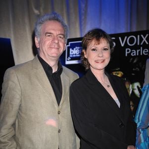 Jacky et Dorothée à leur arrivée à la soirée « Les voix de l'Enfant » organisée au Club de l'Étoile à Paris, en France, le 23 juin 2008. Photo de Thierry Orban/ABACAPRESS.COM