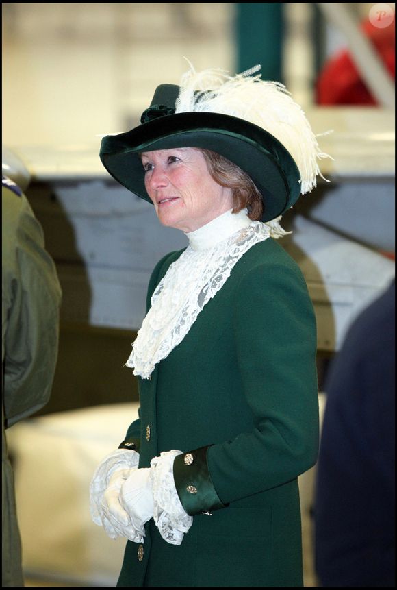 (Photo d’archives : Lady Sarah McCorquodale aux côtés du prince William, commandant honoraire de la Royal Air Force, lors d’une visite de la base de Coningsby — Goff / Bestimage.)