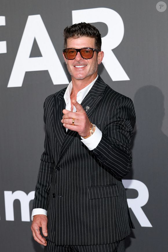 Robin Thicke (Montre Audemars Piguet) - Photocall du gala " amfAR 2026 by Chopard " à l'Hôtel du Cap-Eden-Roc à Antibes, lors du 79ème Festival International du Film de Cannes. Le 21 mai 2026
© Jacovides-Moreau / Bestimage