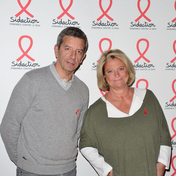 Pendant près de 20 ans, Marina Carrère d'Encausse et Michel Cymes...

Marina Carrere d'Encausse et Michel Cymes posant lors d'un photocall pour la soirée de lancement du Sidaction 2016 qui s'est tenue au Musée du quai Branly à Paris, France le  Photo by JLPPA/ABACAPRESS.COM