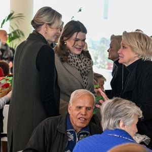 Le prince Albert II de Monaco, sa femme la princesse Charlene et Camille Gottlieb ont remis les traditionnels colis de Noël aux aînés monégasques dans la meeting room du Yacht Club de Monaco dans le cadre de festivités de fin d'année de la Principauté de Monaco, le 12 décembre 2024. © Bruno Bebert/Pool Monaco/Bestimage