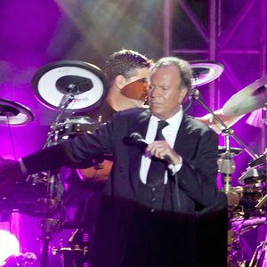 Les plaignantes vont "continuer à se battre"

Julio Iglesias en concert à Alicante en Espagne le 5 août 2014. GTRES / BESTIMAGE
