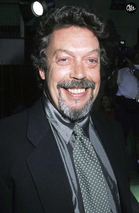 Il avait également incarné le terrifiant clown de "Ça" adapté de Stephen King.

Tim Curry – Première du film "This Is Spinal Tap" à Los Angeles, portrait. Starmax / Bestimage.