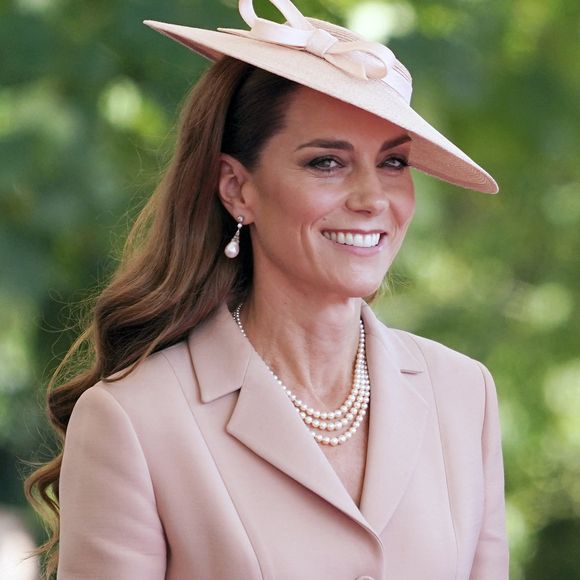 Le roi Charles III d'Angleterre et la reine consort Camilla accueillent le président Emmanuel Macron et sa femme Brigitte Macron au château de Windsor le 8 juillet 2025.

© Alberto Pezzali / Pool / Julien Burton via Bestimage