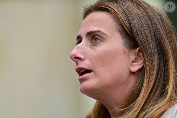Marine Tondelier, secrétaire nationale du parti de gauche français Les Écologistes - Les chefs des partis politiques et des groupes parlementaires de l'Assemblée nationale votent du palais présidentiel de l'Elysée à Paris, France, le 10 octobre 2025. © Christian Liewig/Bestimage