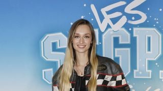 "Plein de hauts, quelques bas" : Emma Smet, la fille de David Hallyday et Estelle Lefébure, affronte une nouvelle année, ses parents se manifestent sans attendre