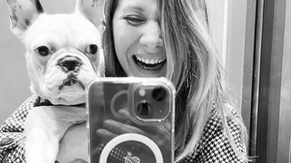 A 45 ans, cette animatrice et ex-compagne de Camille Combal enceinte de son premier bébé en solo !