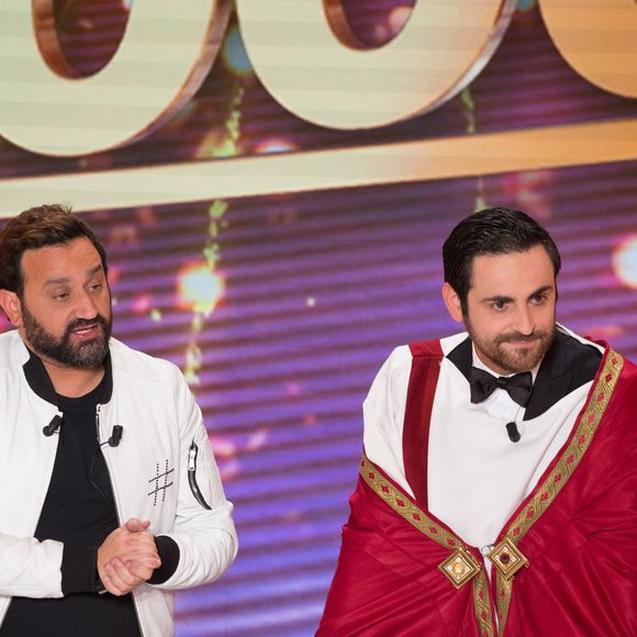 Récemment, il avait fait part de sa tristesse lors de la fermeture de la chaine C8 et avait tenu à adresser un message à Cyril Hanouna et ses équipes. 

Exclusif - Cyril Hanouna et Camille Combal - 1000ème de l'émission "Touche pas à mon poste" (TPMP) en prime time sur C8 à Boulogne-Billancourt le 27 avril 2017. (no web - No Blog pour suisse et Belgique)