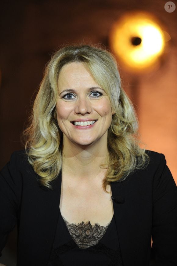 Elle s'est confiée sur sa passion pour la brocante
Exclusif - Anne-Catherine Verwaerde - Backstage de l'enregistrement de l'émission prime "Affaire conclue" dans les écuries du château de Chantilly, présentée par S.Davant et qui sera diffusée sur France 2 le 15 septembre 2020. Le 9 juillet 2020 © Guillaume Gaffiot / Bestimage