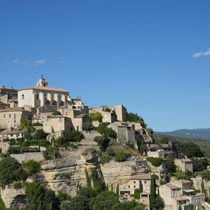 A savoir le Lubéron

Gordes (84) dans le Parc naturel régional du Luberon.  Photo by Druais JC/ANDBZ/ABACAPRESS.COM