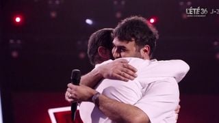 The Voice : Sam rejoint sur scène par son frère, un chanteur très célèbre, "c'était une vraie surprise de le voir"
