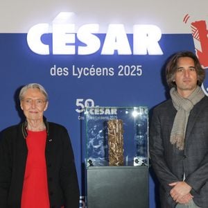 Jérôme Seydoux, Elisabeth Borne, Dimitri Rassam et Patrick Sobelman à la cérémonie "César des Lycéens 2025", au sein du Grand Amphithéâtre de la Sorbonne, pour le film "Le Comte de Monte-Cristo", le 26 mars 2025.

Photo : Coadic Guirec / Bestimage