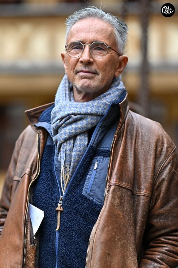 Thierry Lhermitte lors de la 163e vente aux enchères des Hospices de Beaune, à Beaune, en France, le 19 novembre 2023. Photo de Julien Reynaud/APS-Medias/ABACAPRESS.COM