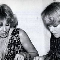 "Elles ne souhaitaient plus vivre" : Ces jumelles, vedettes des années 50 et 60, ont mis fin à leurs jours en même temps à l'âge de 89 ans