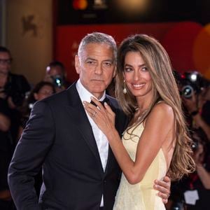 George Clooney, Amal Clooney à la projection de "Wolfs" lors du 81ème festival international du film de Venise, la Mostra le 1er septembre 2024.