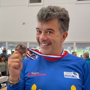 Stéphane Plaza médaillé de bronze en vélo artistique en 2025