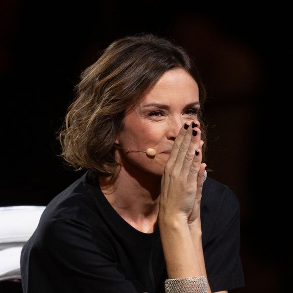 Exclusif - Isabelle Ithurburu lors de l'enregistrement de l'émission "La chanson secrète N°14", présentée par Nikos Aliagas et diffusée le 26 décembre sur TF1, à Paris le 9 décembre 2025. © Jacovides-Moreau/Bestimage